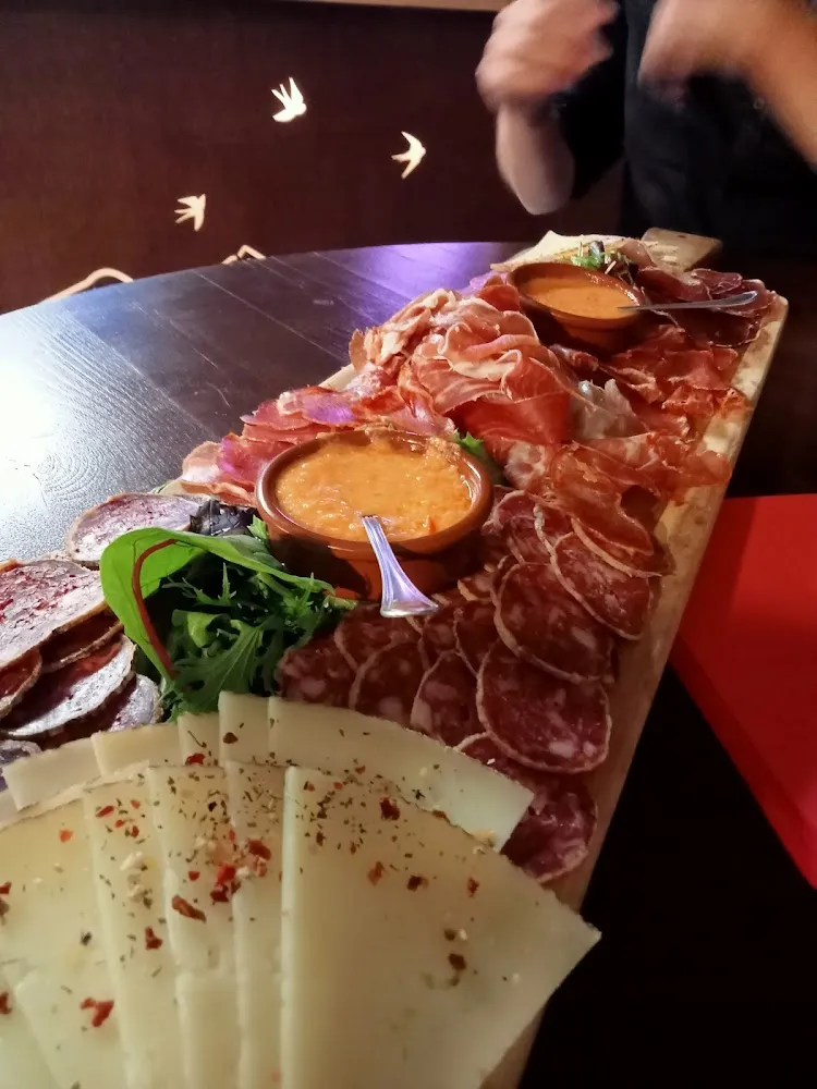 Plateau de Charcuterie Maison Délicieuse